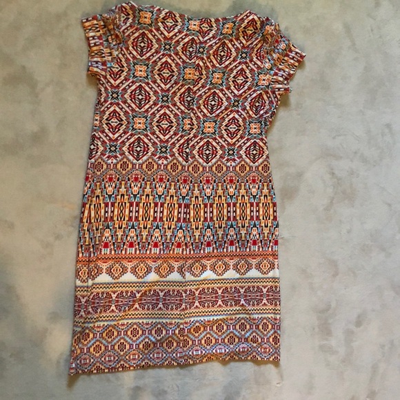 Beautiful/Colorful/Comfortable Dress - Picture 5 of 5